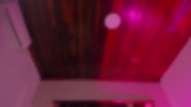 Emmily Savage online show from October 31, 12:02 pm