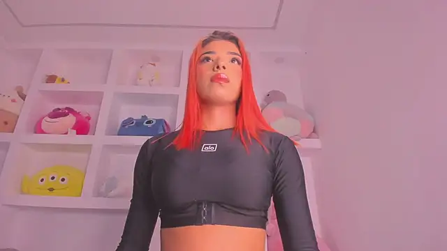 Emmily Savage online show from March 17, 11:42 am