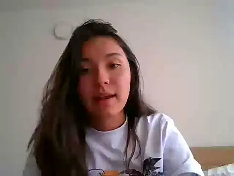Snapshot of _andygirl chatting on October 5, 9:05 pm andygirl online show from October 5, 9:05 pm