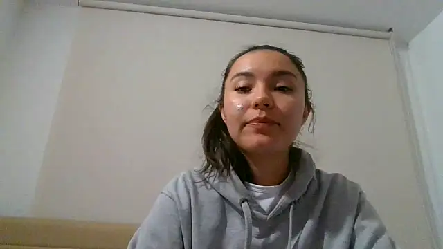 Snapshot of _andygirl chatting on May 15, 12:08 am andygirl online show from May 15, 12:08 am