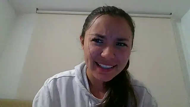 Snapshot of _andygirl chatting on April 27, 11:36 pm andygirl online show from April 27, 11:36 pm