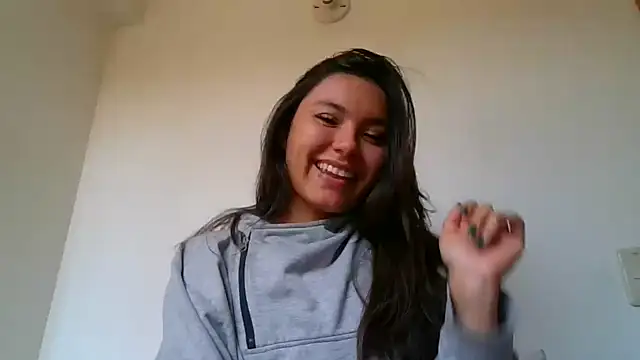 Snapshot of _andygirl chatting on December 14, 7:25 pm andygirl online show from December 14, 7:25 pm