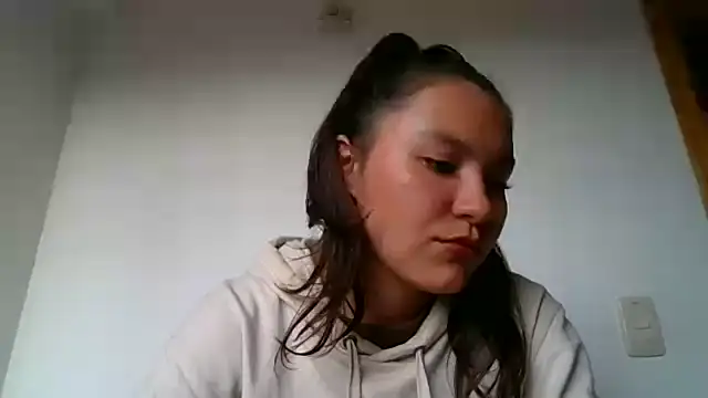 Snapshot of _andygirl chatting on March 11, 9:37 pm andygirl online show from March 11, 9:37 pm