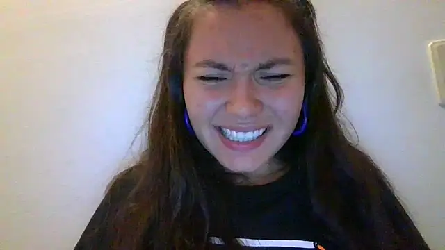 Snapshot of _andygirl chatting on January 10, 5:05 am andygirl online show from January 10, 5:05 am