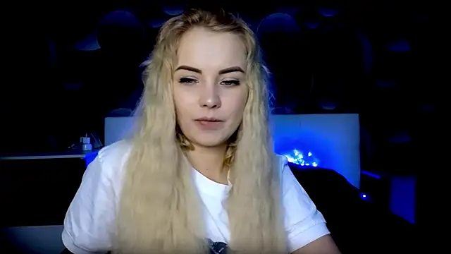 StephanieSweety online show from November 13, 12:09 pm