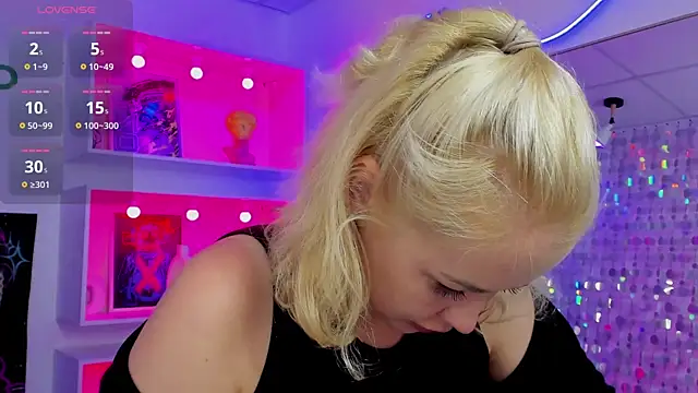 StephanieSweety online show from July 14, 5:30 pm