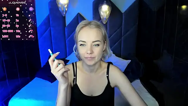 StephanieSweety online show from February 21, 2:38 pm