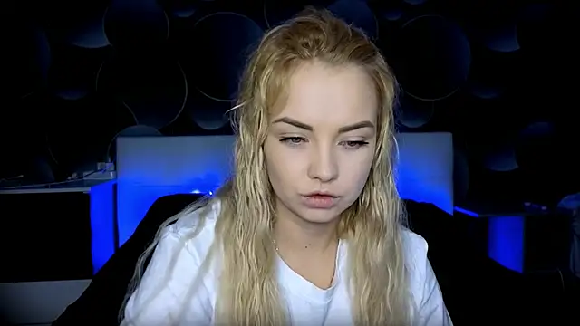 StephanieSweety online show from November 14, 11:36 am