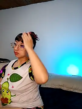 Piafisher1 online show from November 7, 1:10 am