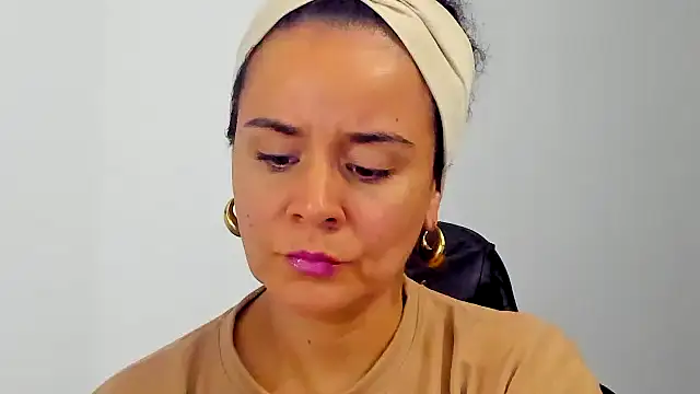 Sami Hotie1 online show from February 10, 12:31 am