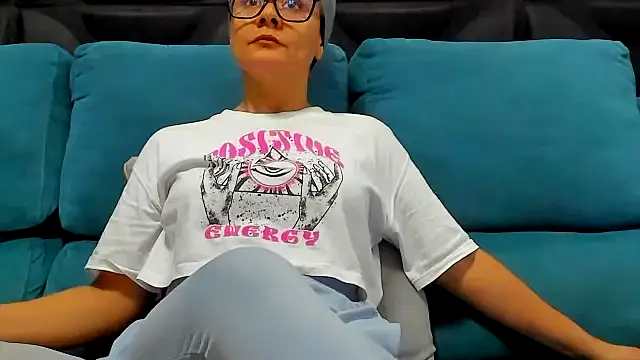Sami Hotie1 online show from May 19, 1:56 am