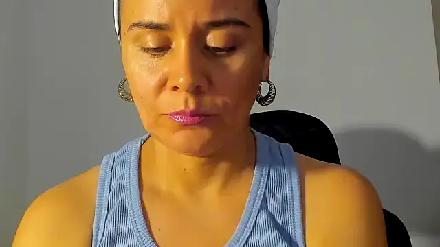 Snapshot of Sami_Hotie1 chatting on November 8, 9:29 pm Sami Hotie1 online show from November 8, 9:29 pm