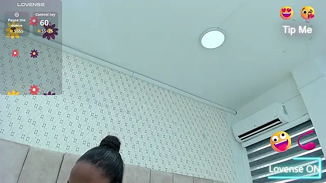 KiaraBrownn online show from October 21, 12:26 pm