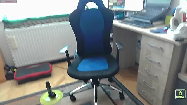 SissyLunaCD online show from February 25, 8:36 am