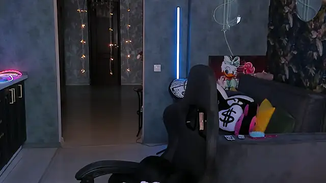 Blckmirrorr online show from March 24, 11:54 am