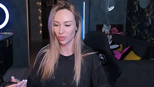 Blckmirrorr online show from November 23, 2:27 pm