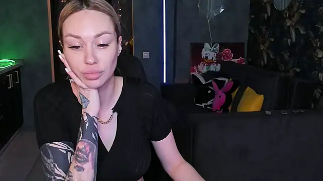 Blckmirrorr online show from November 29, 11:54 am