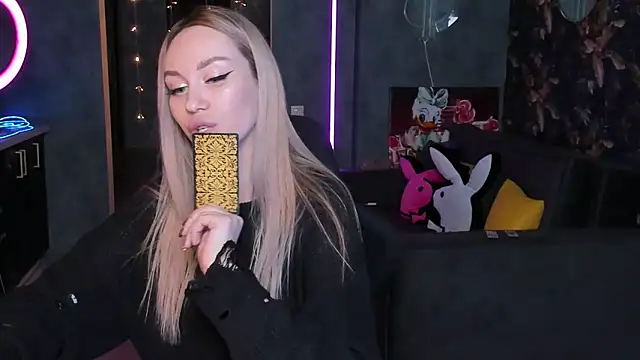 Blckmirrorr online show from December 21, 9:26 pm