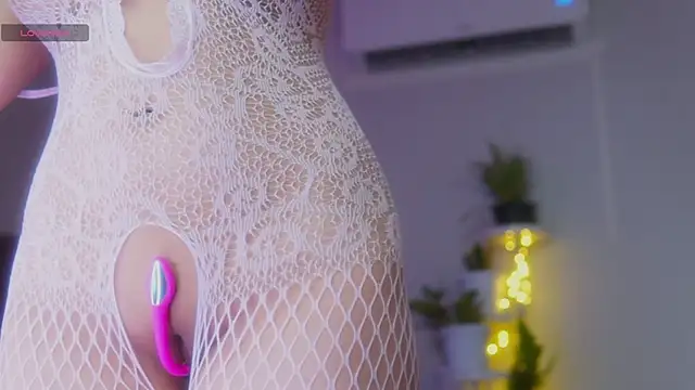 laybunny1 online show from April 1, 6:05 pm