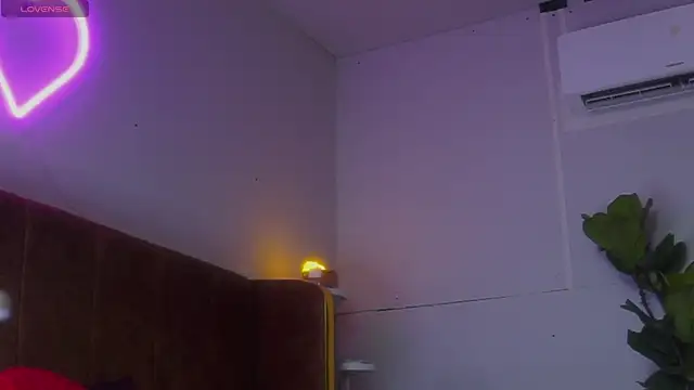 laybunny1 online show from April 29, 10:27 pm