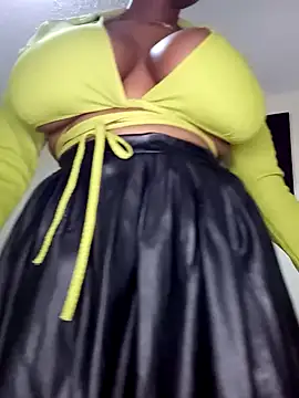 Snapshot of Sexy_panda69 chatting on December 7, 5:59 pm Sexy panda69 online show from December 7, 5:59 pm