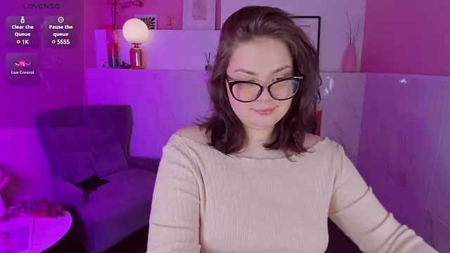 Mayayammy online show from March 12, 2:01 pm