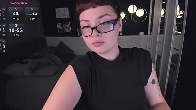 Mayayammy online show from November 11, 2:56 pm