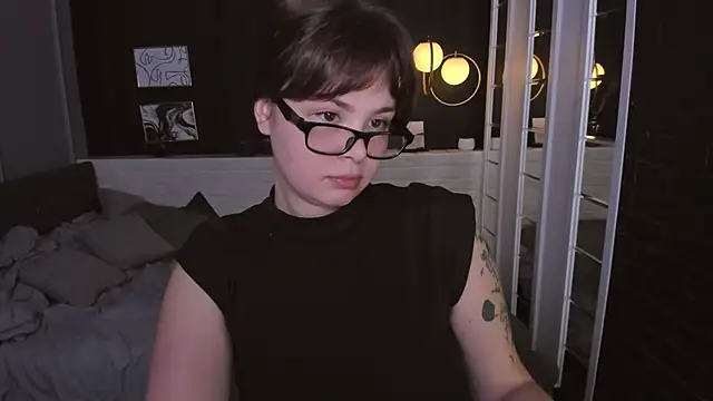 Mayayammy online show from October 20, 2:17 pm