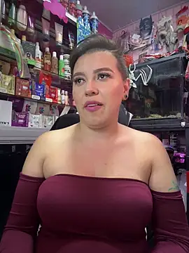 Snapshot of TamySweetness chatting on November 24, 7:03 pm TamySweetness online show from November 24, 7:03 pm