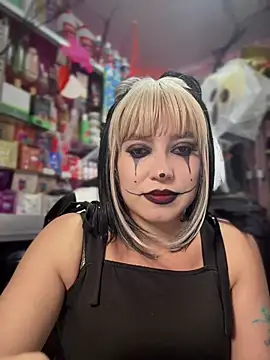 Snapshot of TamySweetness chatting on October 28, 6:07 pm TamySweetness online show from October 28, 6:07 pm