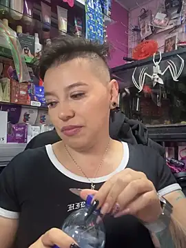 Snapshot of TamySweetness chatting on November 29, 7:47 pm TamySweetness online show from November 29, 7:47 pm