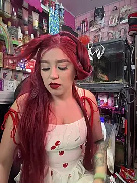 Snapshot of TamySweetness chatting on November 11, 4:02 pm TamySweetness online show from November 11, 4:02 pm