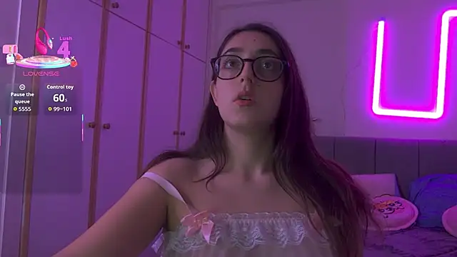 princiana online show from November 4, 8:34 pm