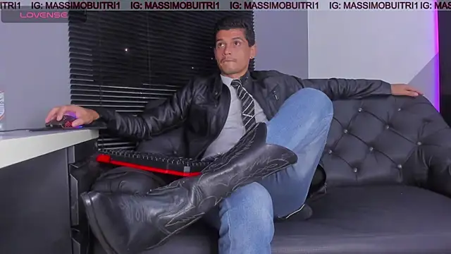 massimo g online show from April 22, 1:45 am