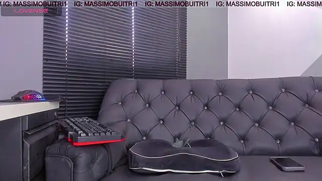 massimo g online show from April 22, 1:51 pm