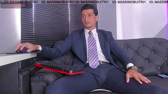Snapshot of massimo_g chatting on July 8, 1:01 pm massimo g online show from July 8, 1:01 pm