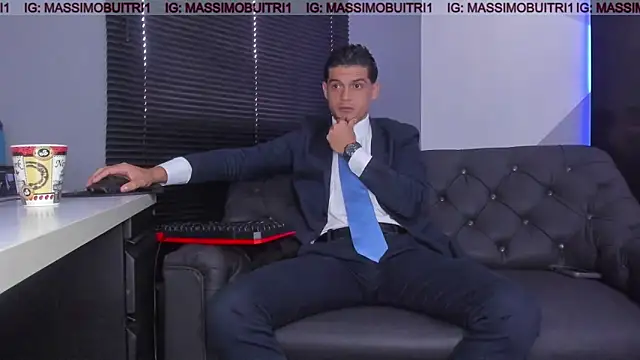 massimo g online show from November 3, 2:09 pm