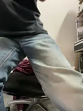 wSilEliaXm online show from March 10, 3:54 am