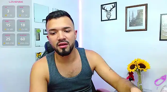 Snapshot of mathew_vidal1 chatting on February 24, 9:30 pm mathew vidal1 online show from February 24, 9:30 pm