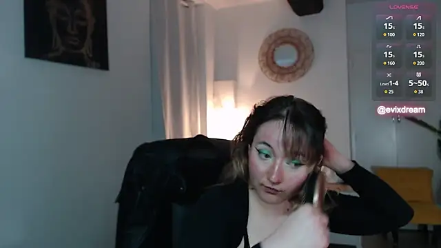 Crystal-dreamt online show from April 17, 12:19 pm