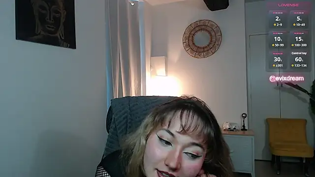 Crystal-dreamt online show from April 4, 9:05 am