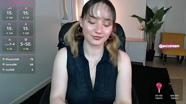 Snapshot of Crystal-dreamt chatting on May 31, 6:31 pm Crystal-dreamt online show from May 31, 6:31 pm