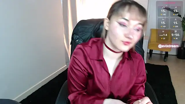 Crystal-dreamt online show from March 9, 1:14 pm