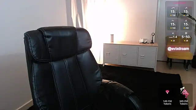 Crystal-dreamt online show from April 8, 11:33 am