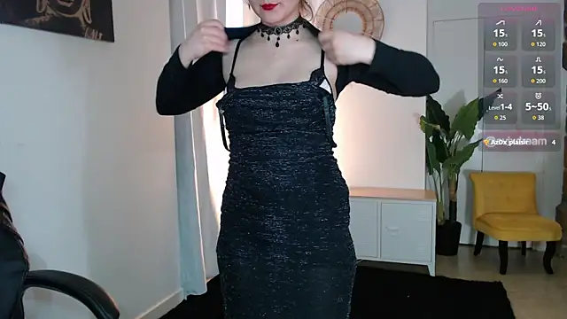 Snapshot of Crystal-dreamt chatting on May 10, 9:13 am Crystal-dreamt online show from May 10, 9:13 am