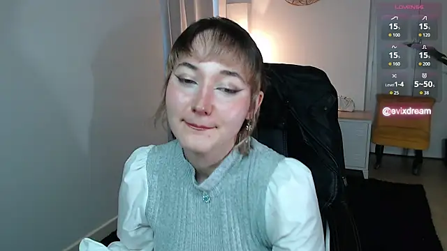 Crystal-dreamt online show from March 8, 10:07 am