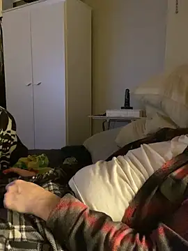 Helly069 online show from December 27, 7:18 am