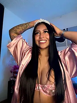 meganjames1 online show from January 7, 12:21 pm