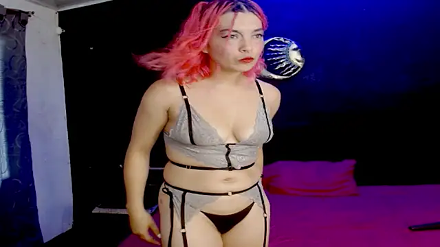 Snapshot of ASTRIDBULM chatting on September 20, 6:57 pm ASTRIDBULM online show from September 20, 6:57 pm