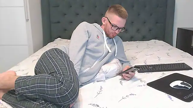 Marselle Laker online show from December 23, 9:59 am